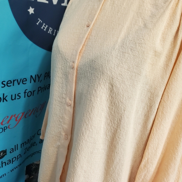 Banana Republic Top - Picture 3 of 8